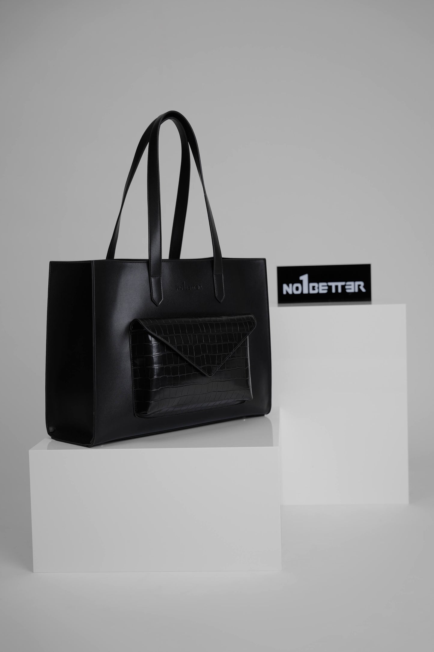 "TOTE LA SEMAINE" - BLACK
