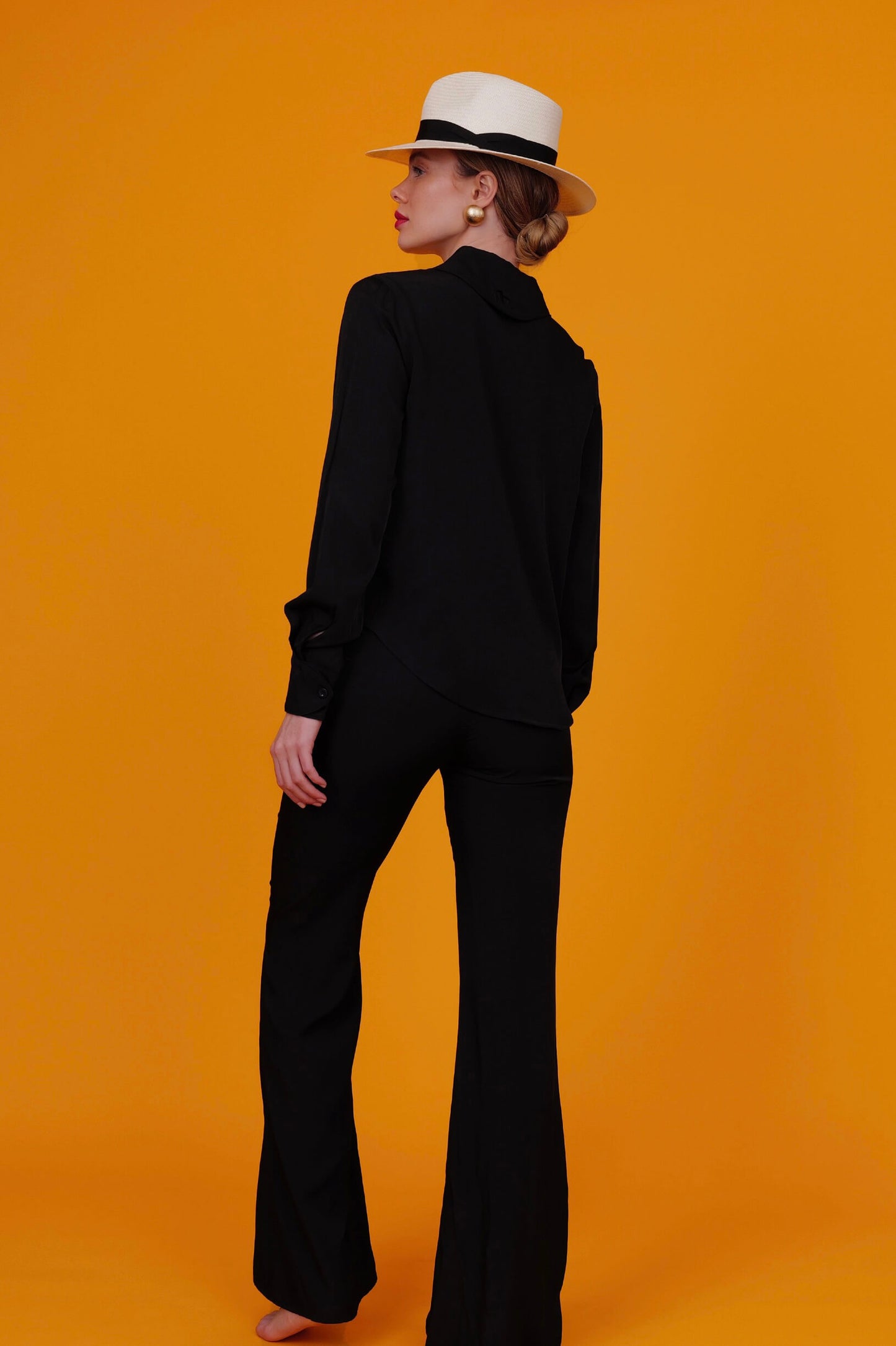 MOONLIT VOYAGE - BLACK