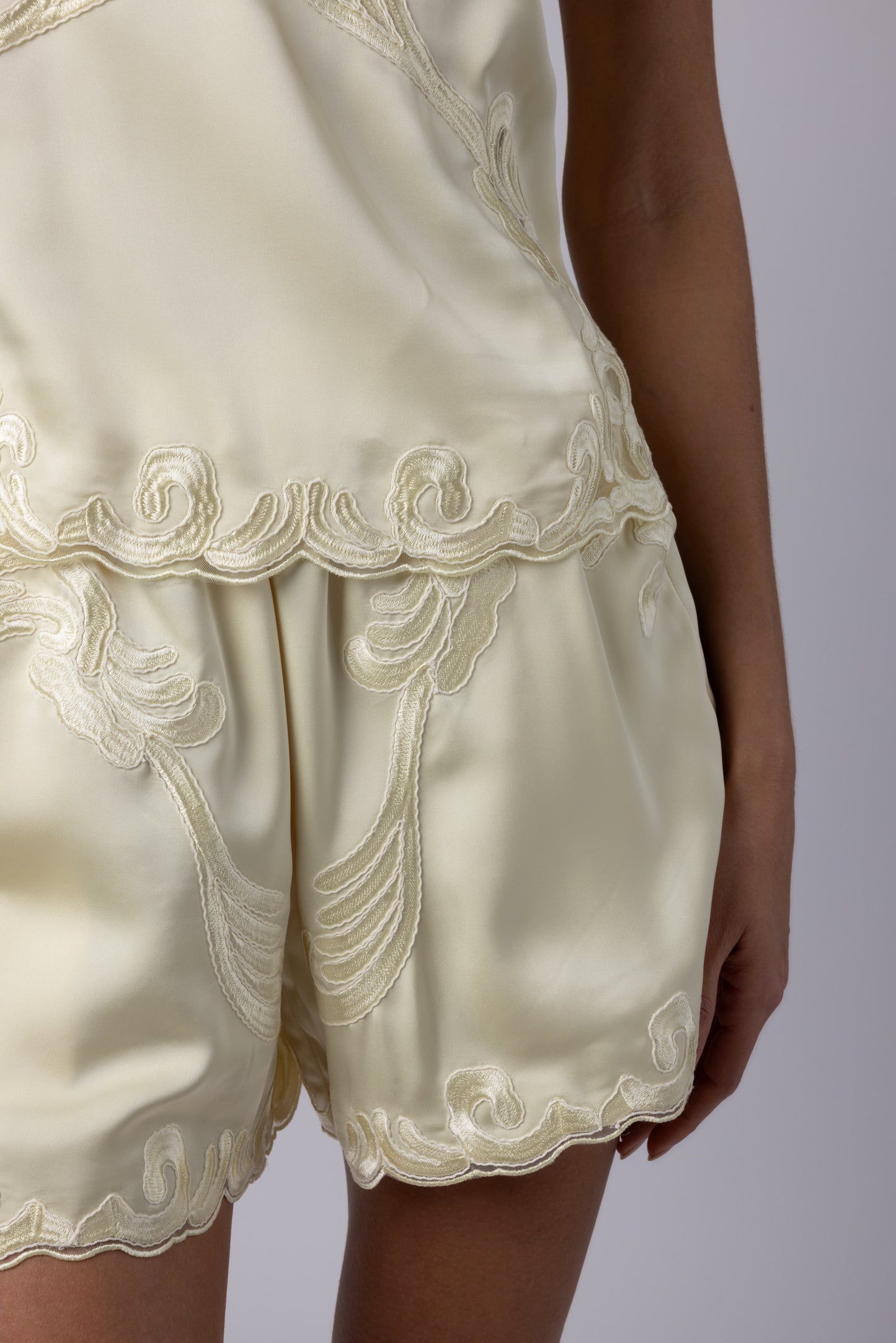 LORA - SHORT YELLOW