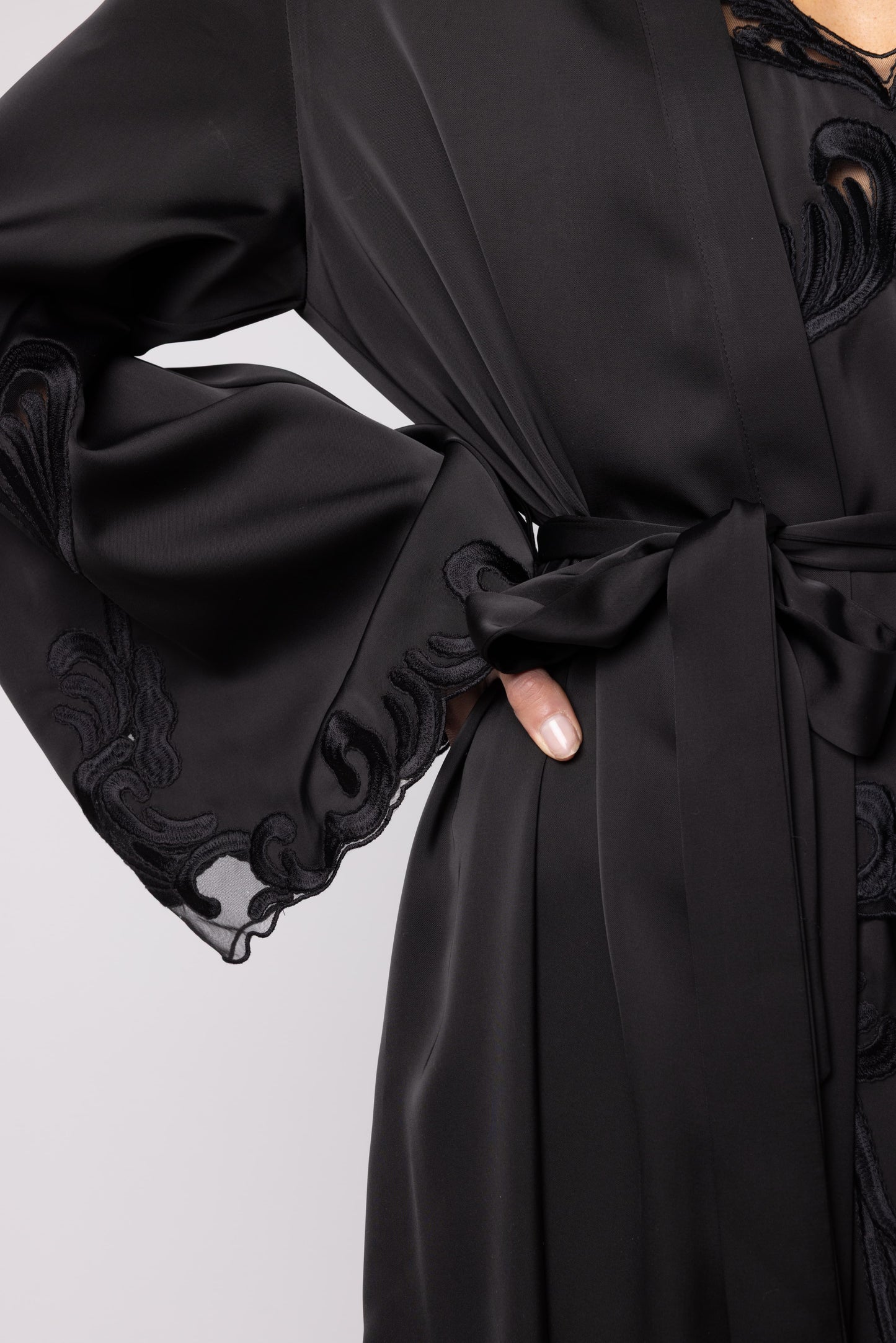 LORA - LONG KIMONO BLACK