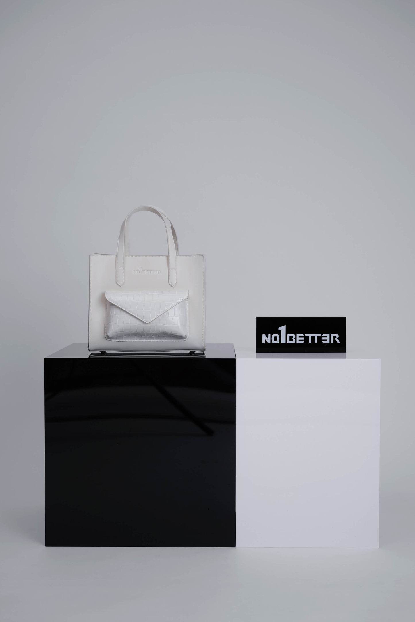 "TOTE LA SEMAINE" - WHITE MINI