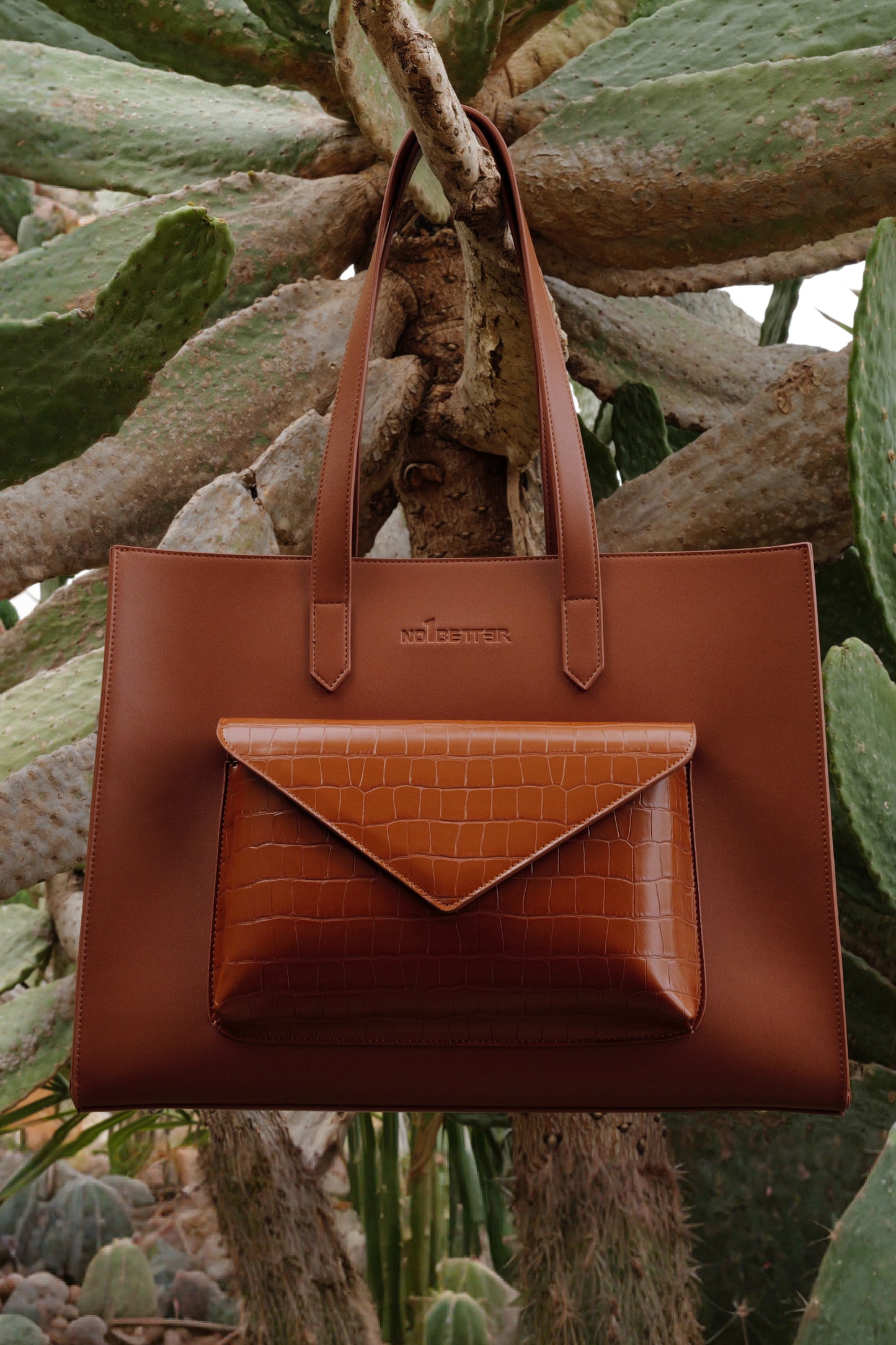 "TOTE LA SEMAINE" -  BROWN