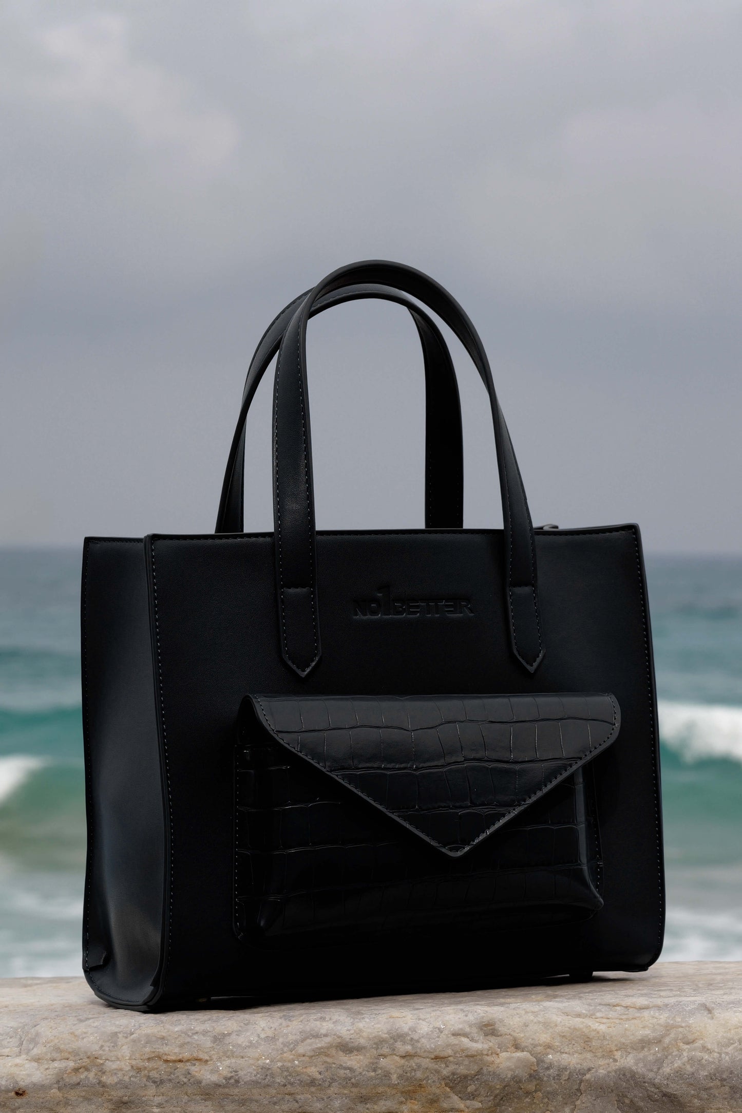 "TOTE LA SEMAINE" - BLACK MINI